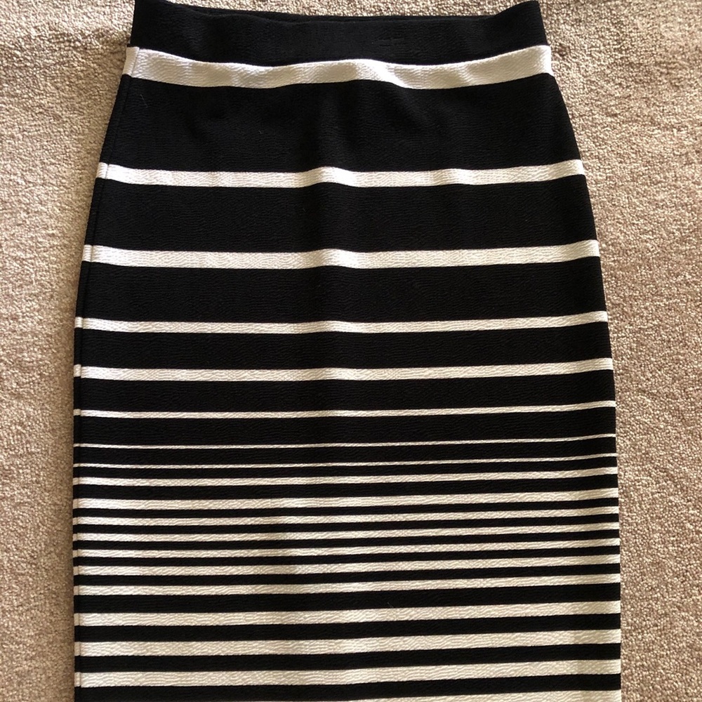 Liz Claiborne striped pencil skirt